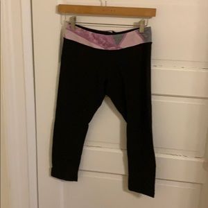 ‼️ Black cropped leggings ‼️